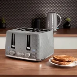 Goodmans Textured 4 Slice Toaster - Grey -Kitchen Product Store 386707 goodmans textured 4 slice toaster grey